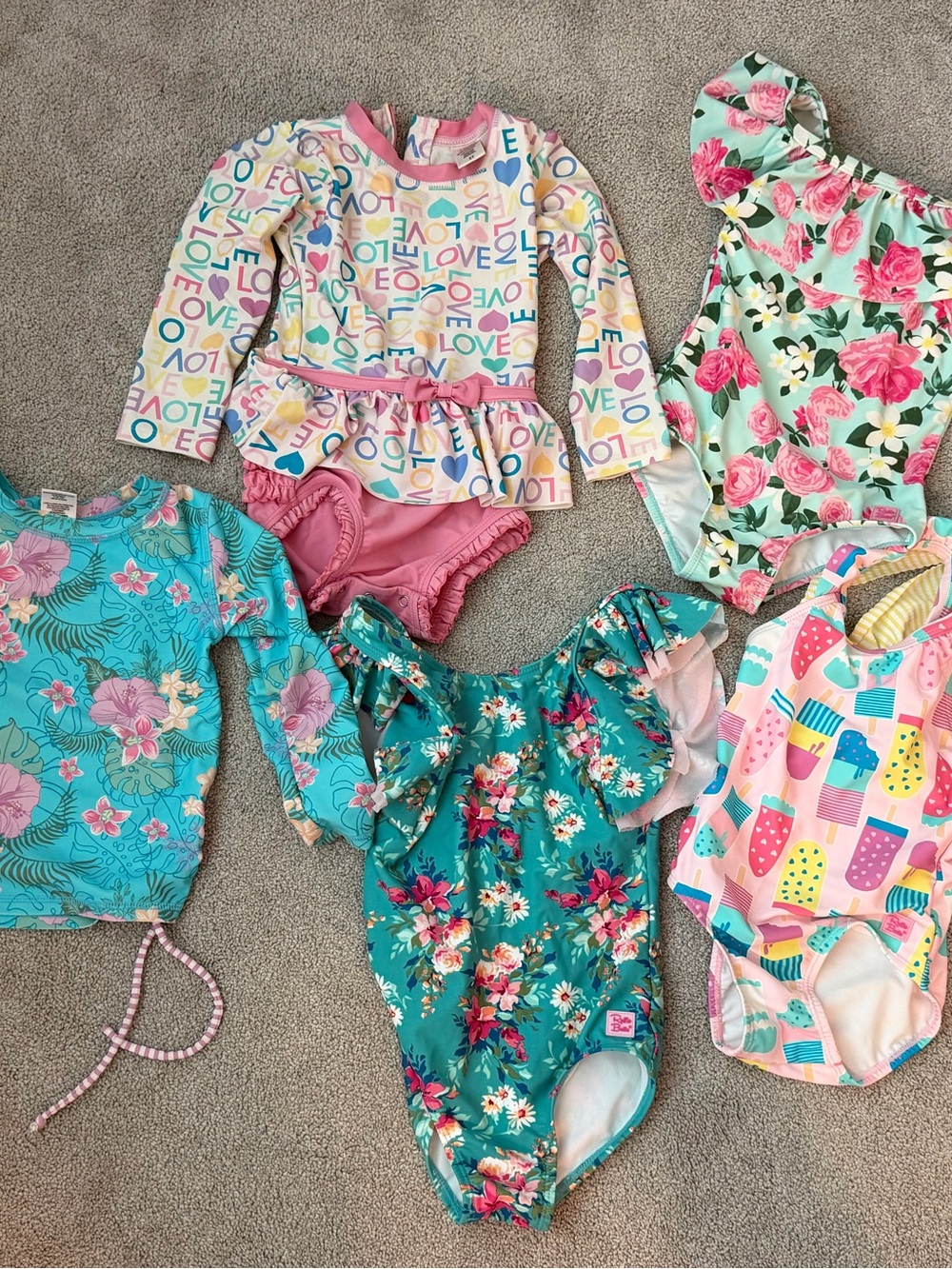 Ruffle Butts Bathing Suit Lot sizes 3-5 T 💕
